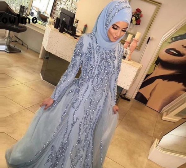 Hijab Tulle dengan Kristal